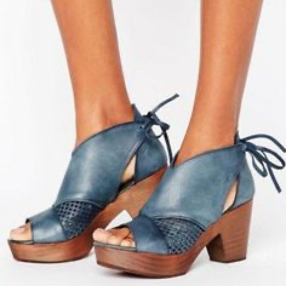 Free People Revolver clog in deep teal - Picture 6 of 6